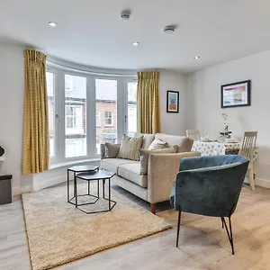 Finest Retreats - 13 Belle House - 2 Apartment